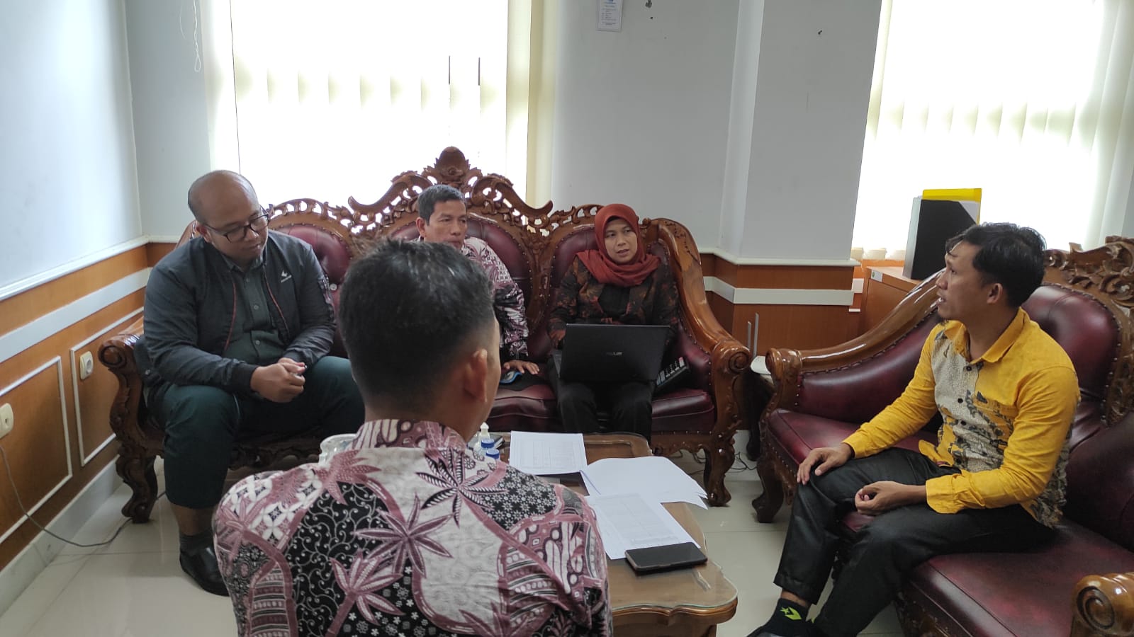 rapat kesekretariatan nov 1